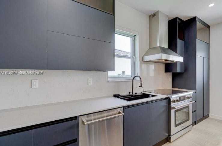 3904 Sw 137th Ct - Photo 3 of 7