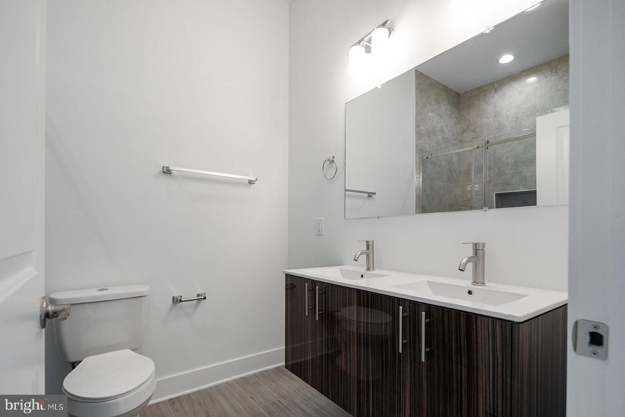 2032 E Susquehanna Ave Unit 2 #2 - Photo 4 of 13