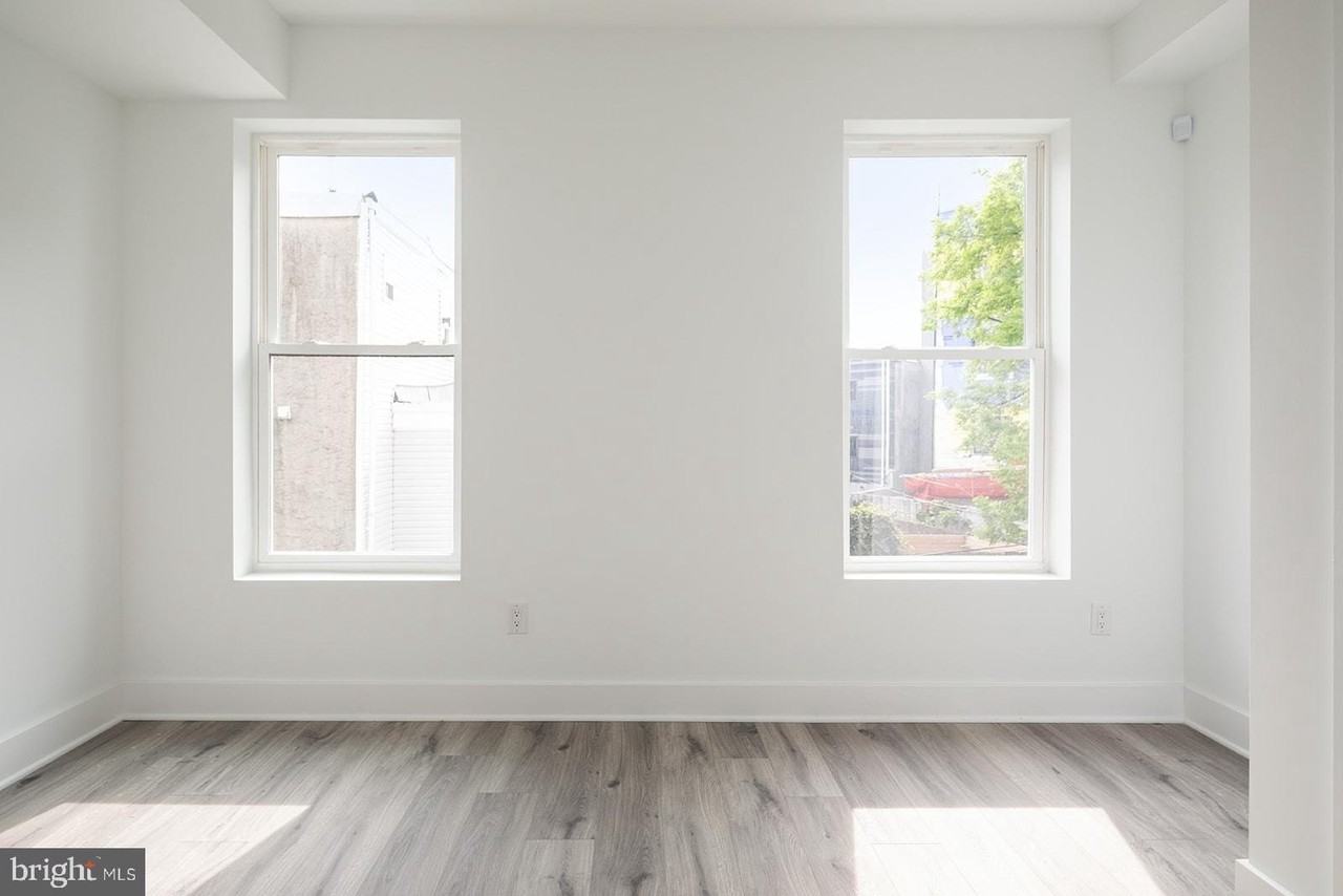 2032 E Susquehanna Ave Unit 2 #2 - Photo 7 of 13