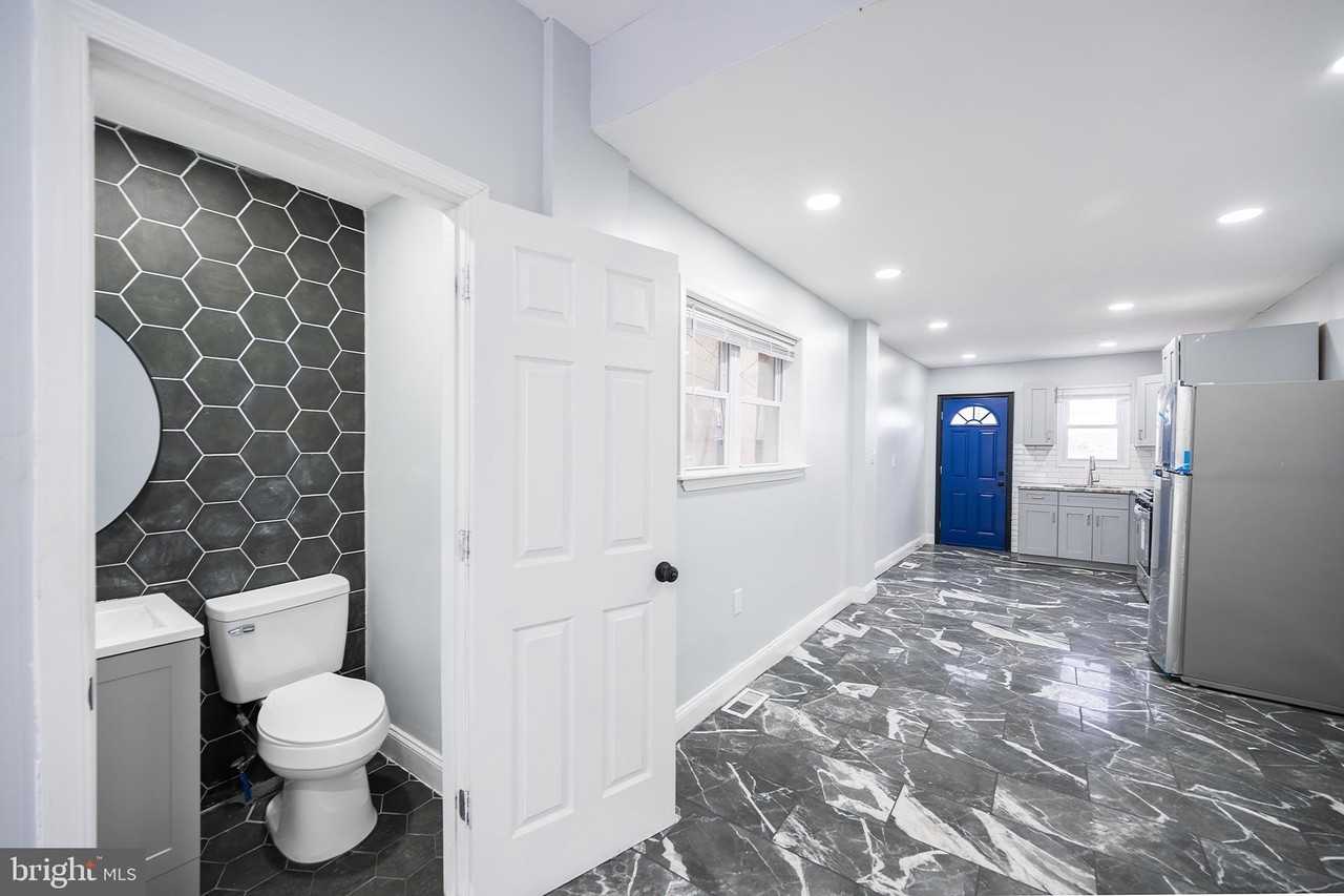 3097 Memphis St - Photo 6 of 26