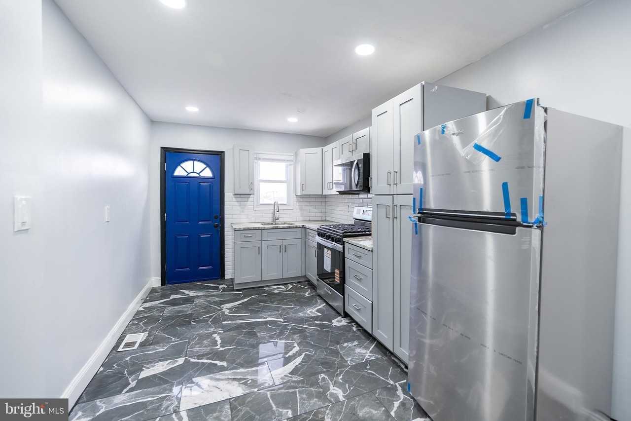 3097 Memphis St - Photo 7 of 26