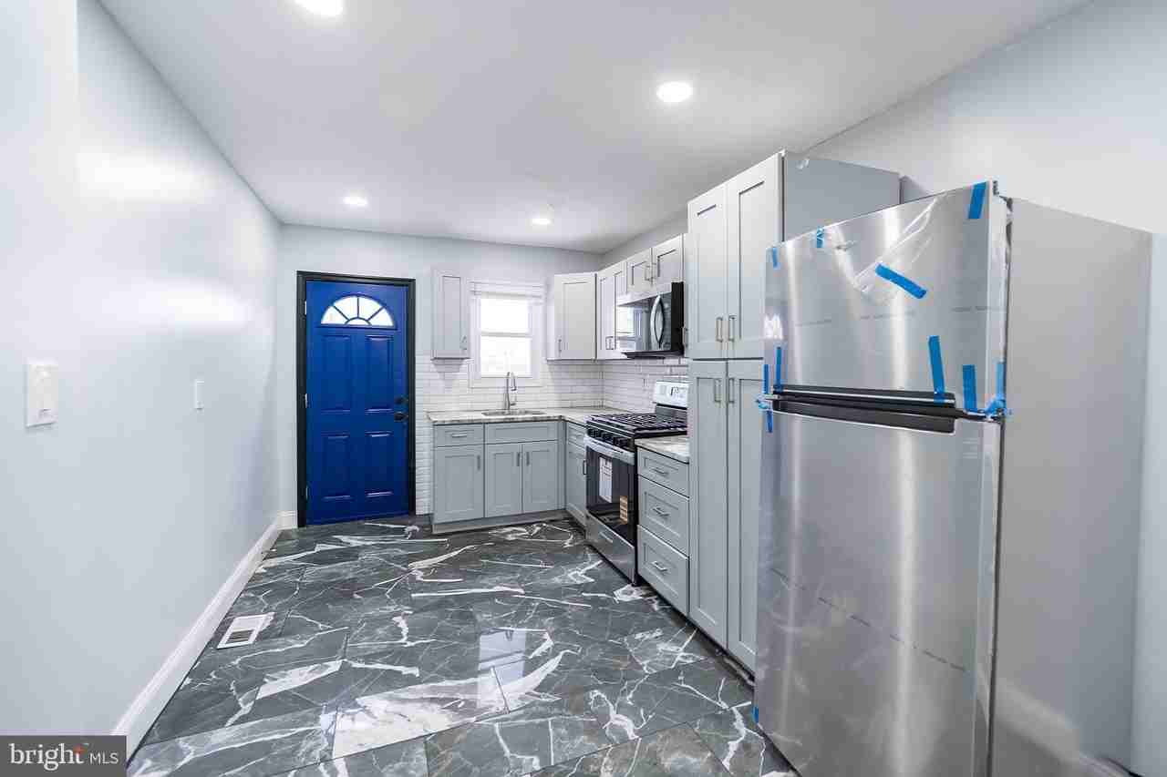 2265 E Clearfield St - Photo 7 of 26