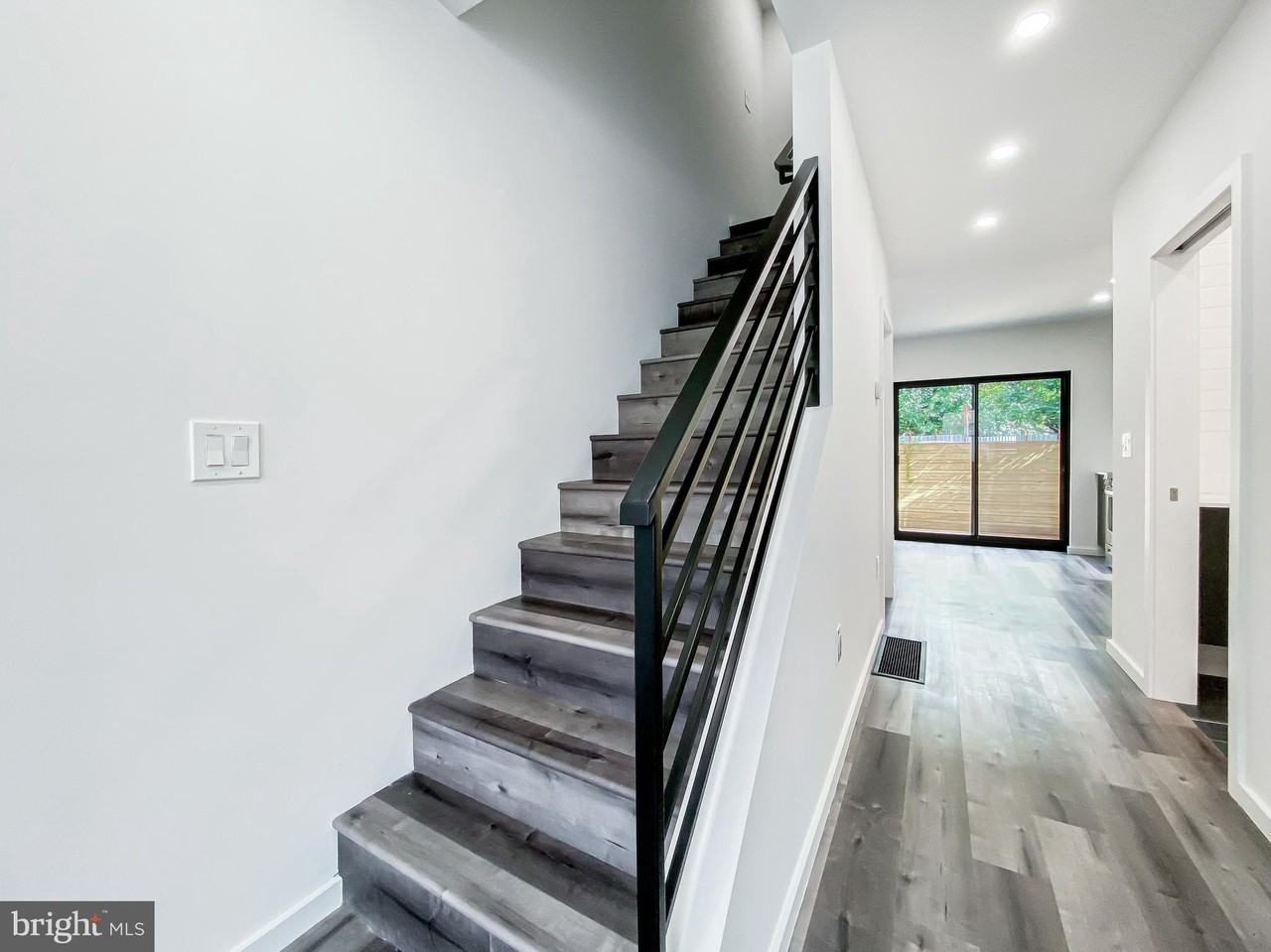 2027 N 5th St - Photo 5 of 50