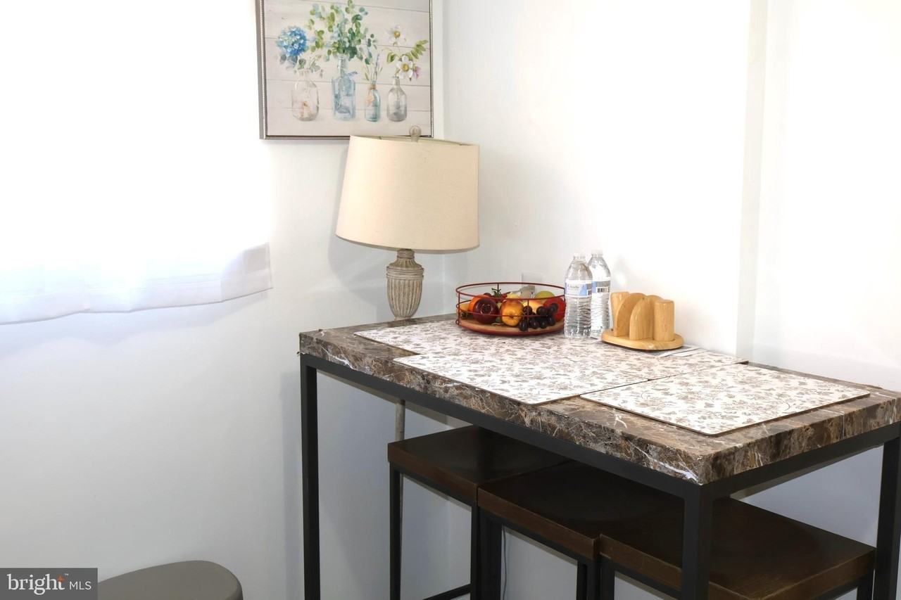 5934 Mayflower Ct - Photo 7 of 32