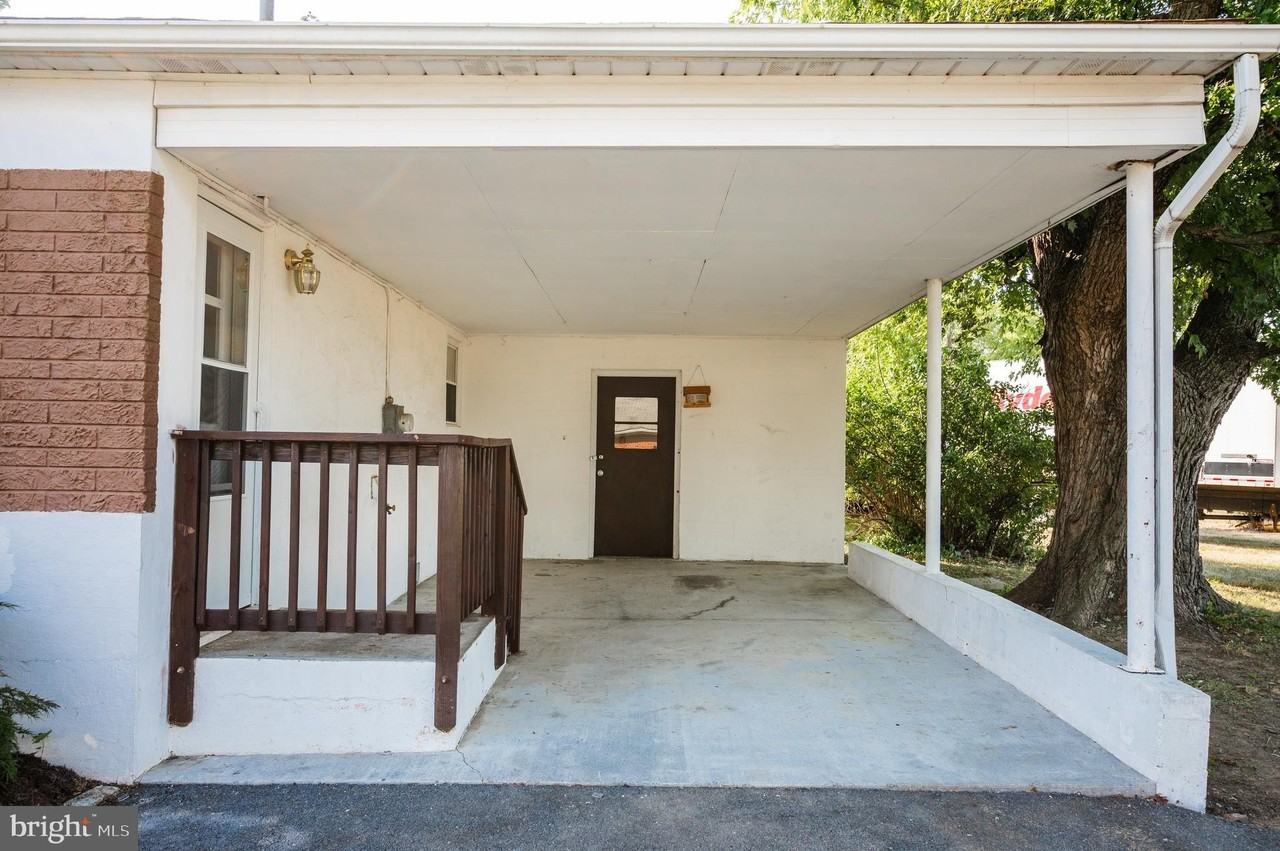 108 Martin Dr - Photo 2 of 45