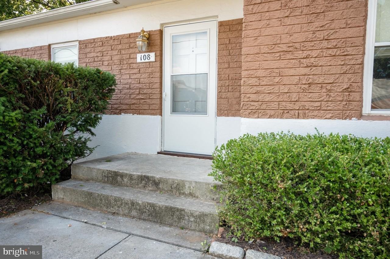 108 Martin Dr - Photo 5 of 45