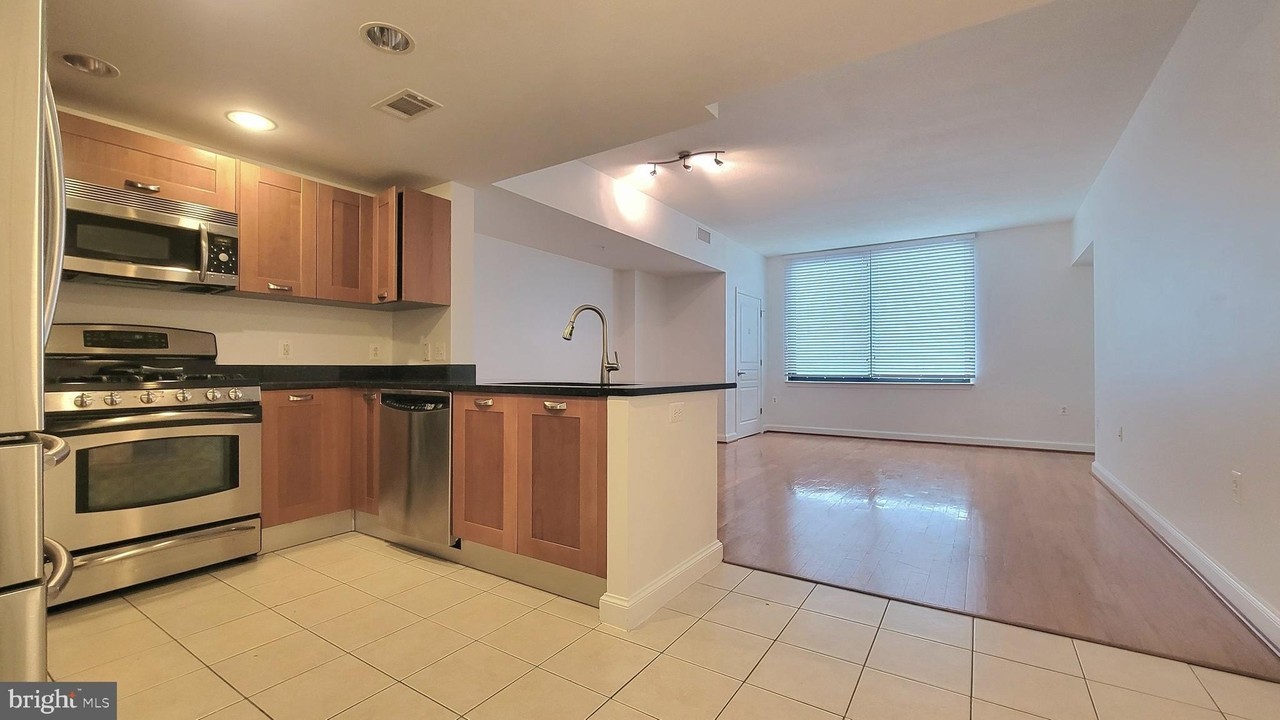 2451 Midtown Ave Apt 1621 #1621