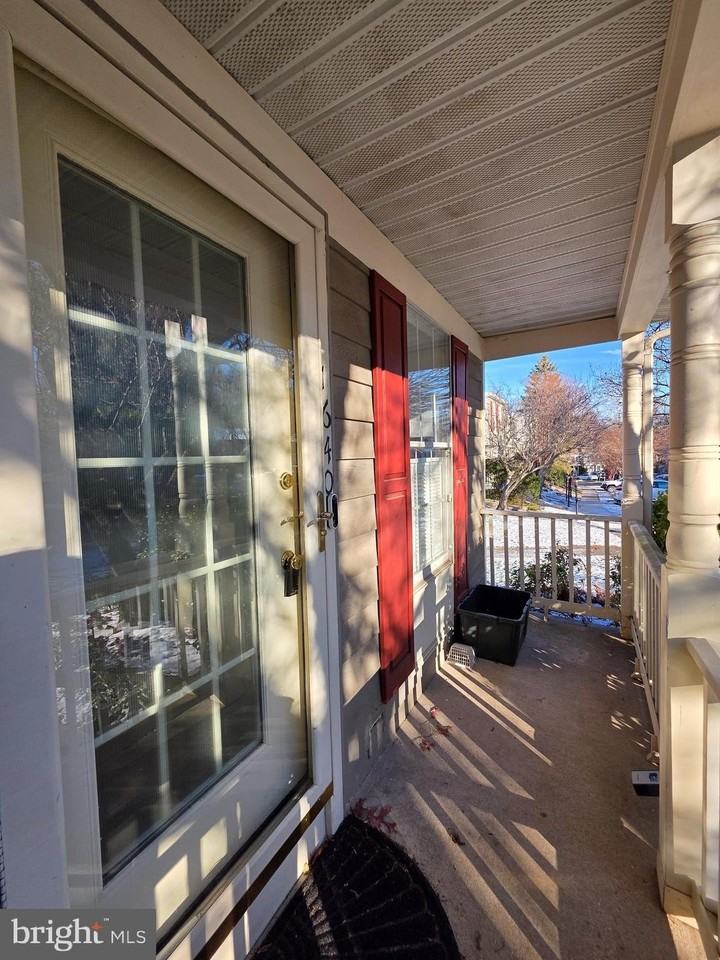 1640 Fieldthorn Dr - Photo 2 of 27