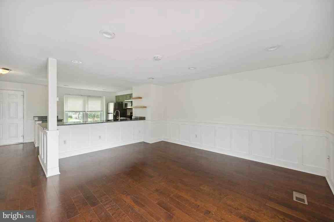 7671 Wolford Way - Photo 7 of 16