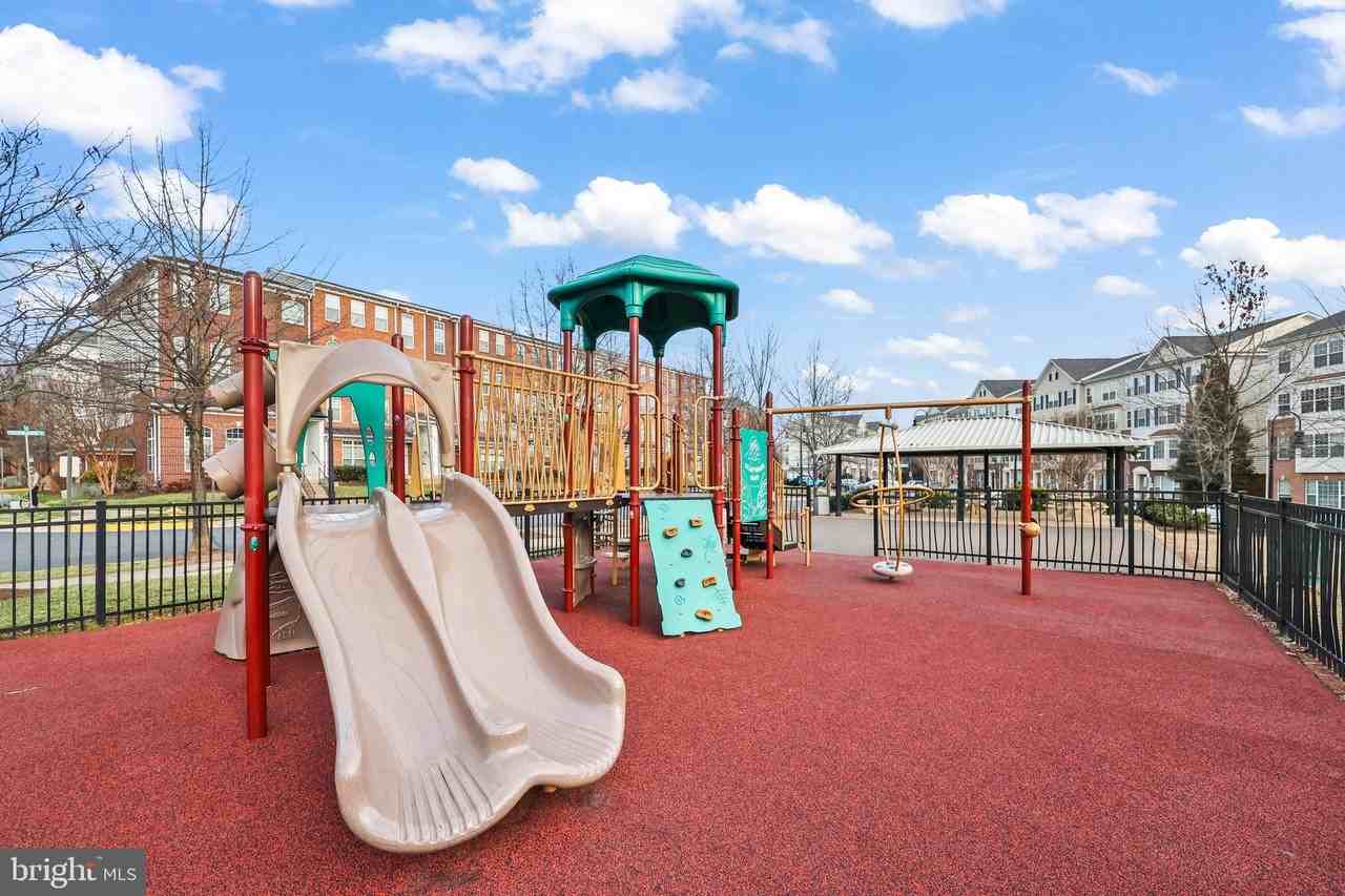 6153 Aster Haven Cir - Photo 4 of 30