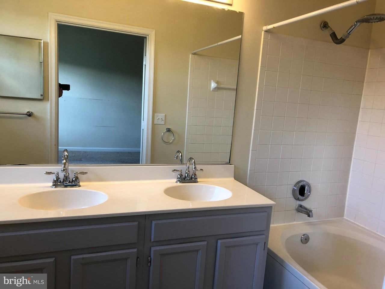 203 Knollwood Ct - Photo 7 of 11