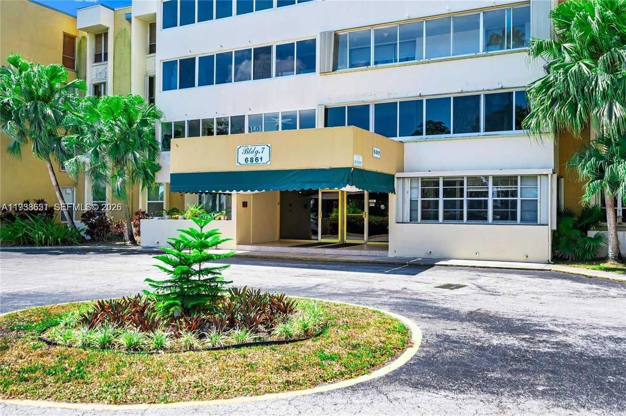 6861 Sw 147th Ave #1H