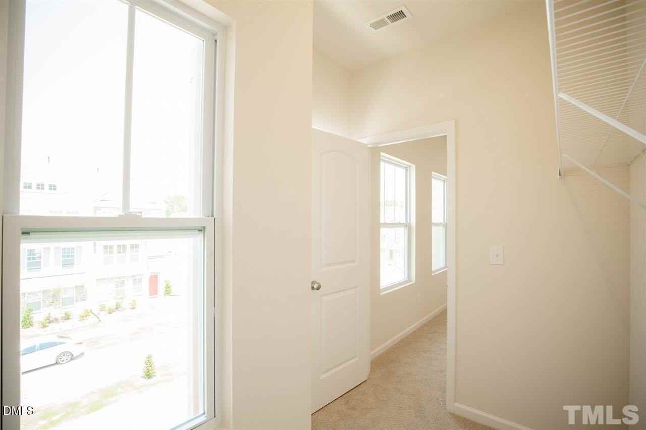 632 Grand Central Sta - Photo 4 of 20