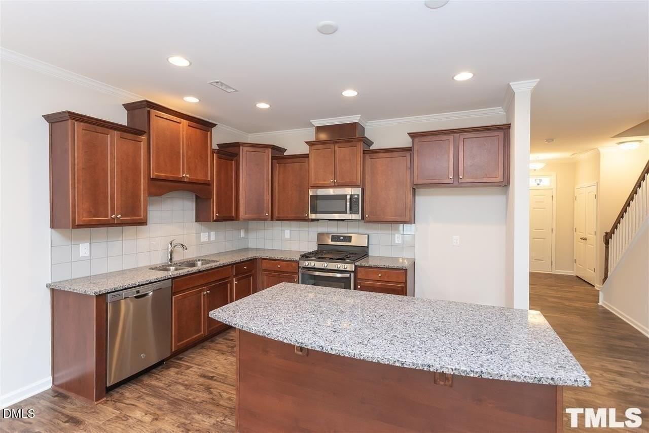 6507 Academic Ave - Photo 2 of 11