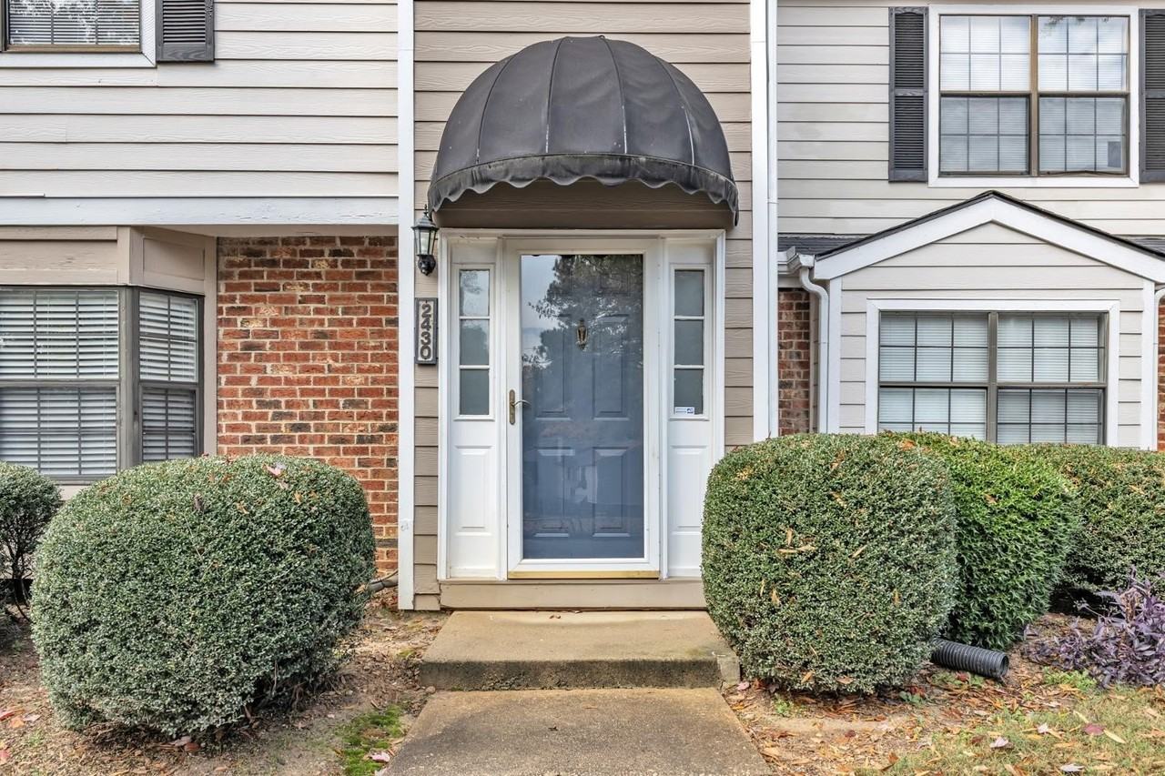 2430 Condor Ct - Photo 2 of 34