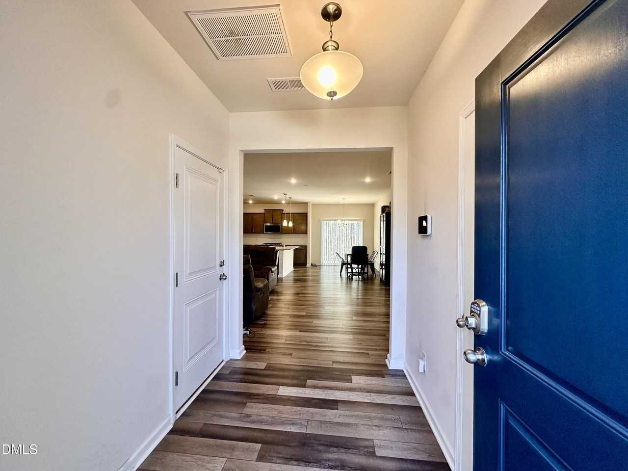 1508 Glacier Dr - Photo 2 of 18