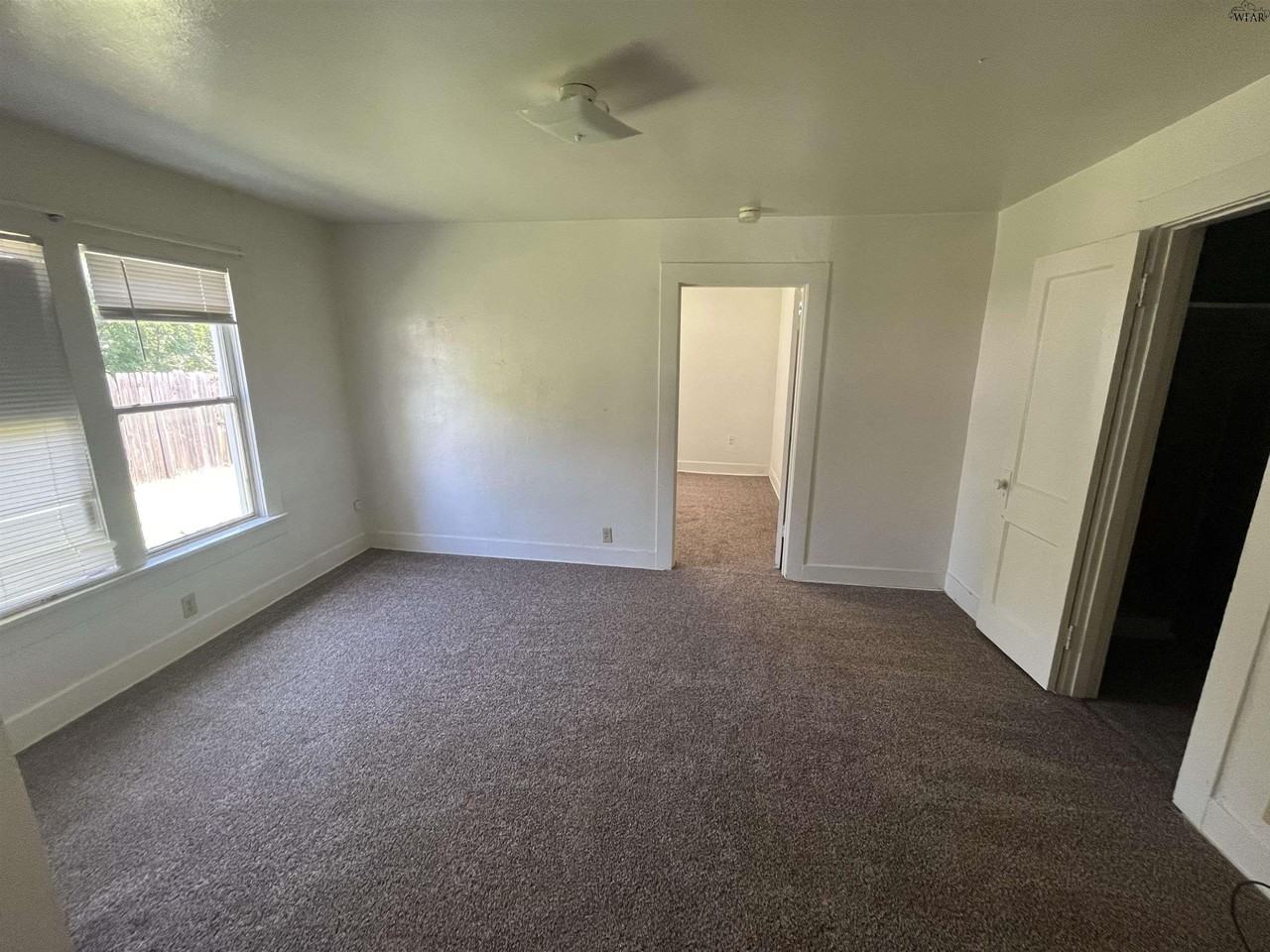 2111 Joline St - Photo 4 of 6