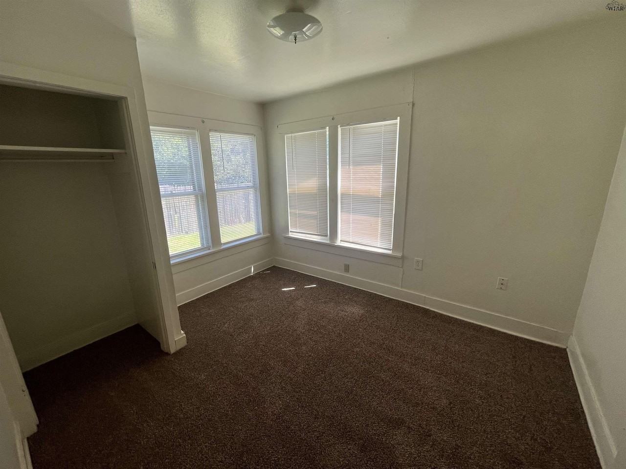 2111 Joline St - Photo 5 of 6