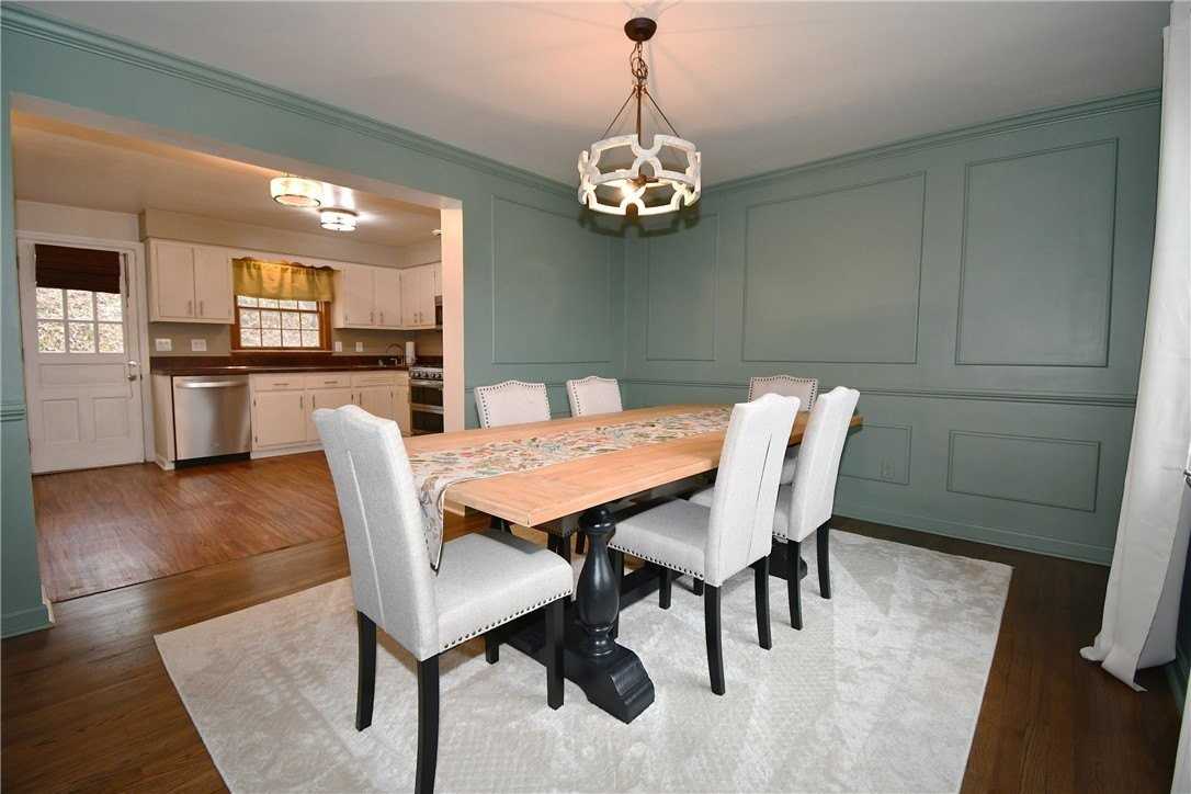 912 Country Club Dr - Photo 5 of 27