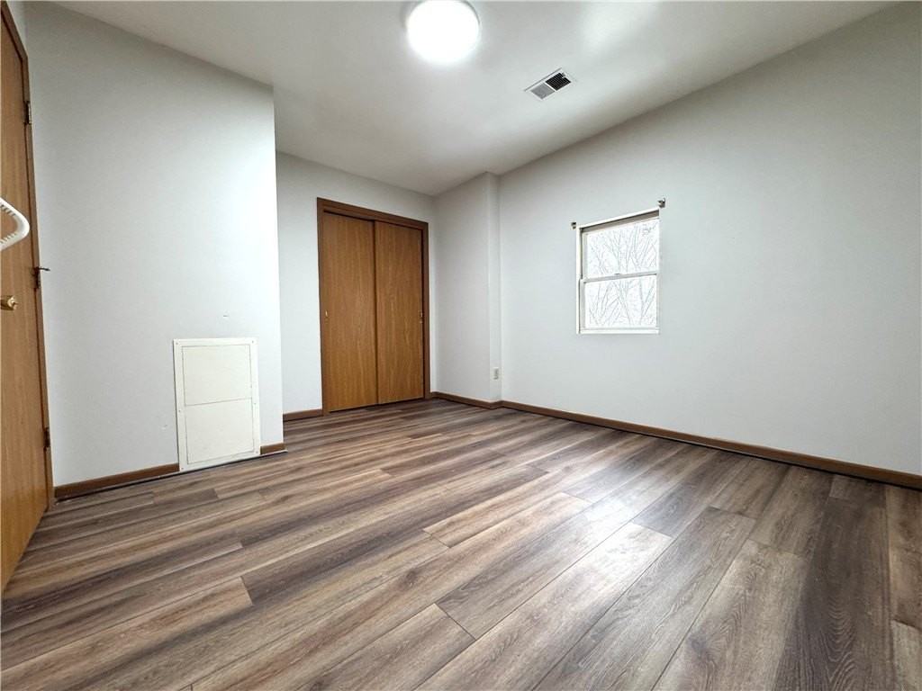 521 Wampum Ave #4 - Photo 5 of 6