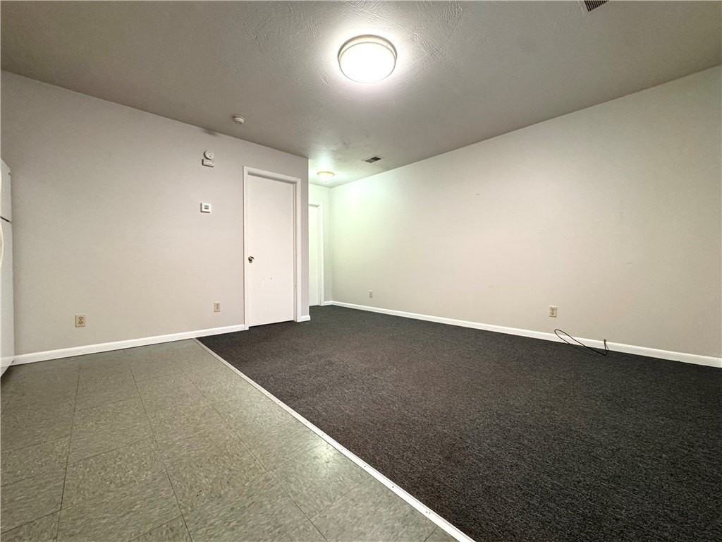 521 Wampum Ave #5 - Photo 2 of 6