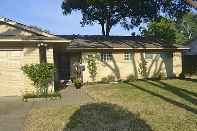 13450 Mount Castle Dr - Photo 2 of 20