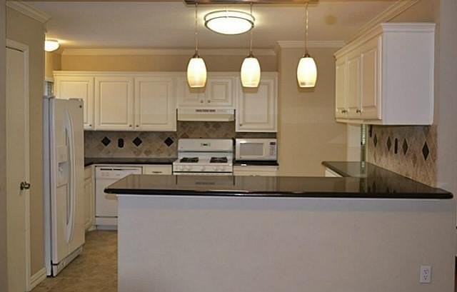 13450 Mount Castle Dr - Photo 3 of 20