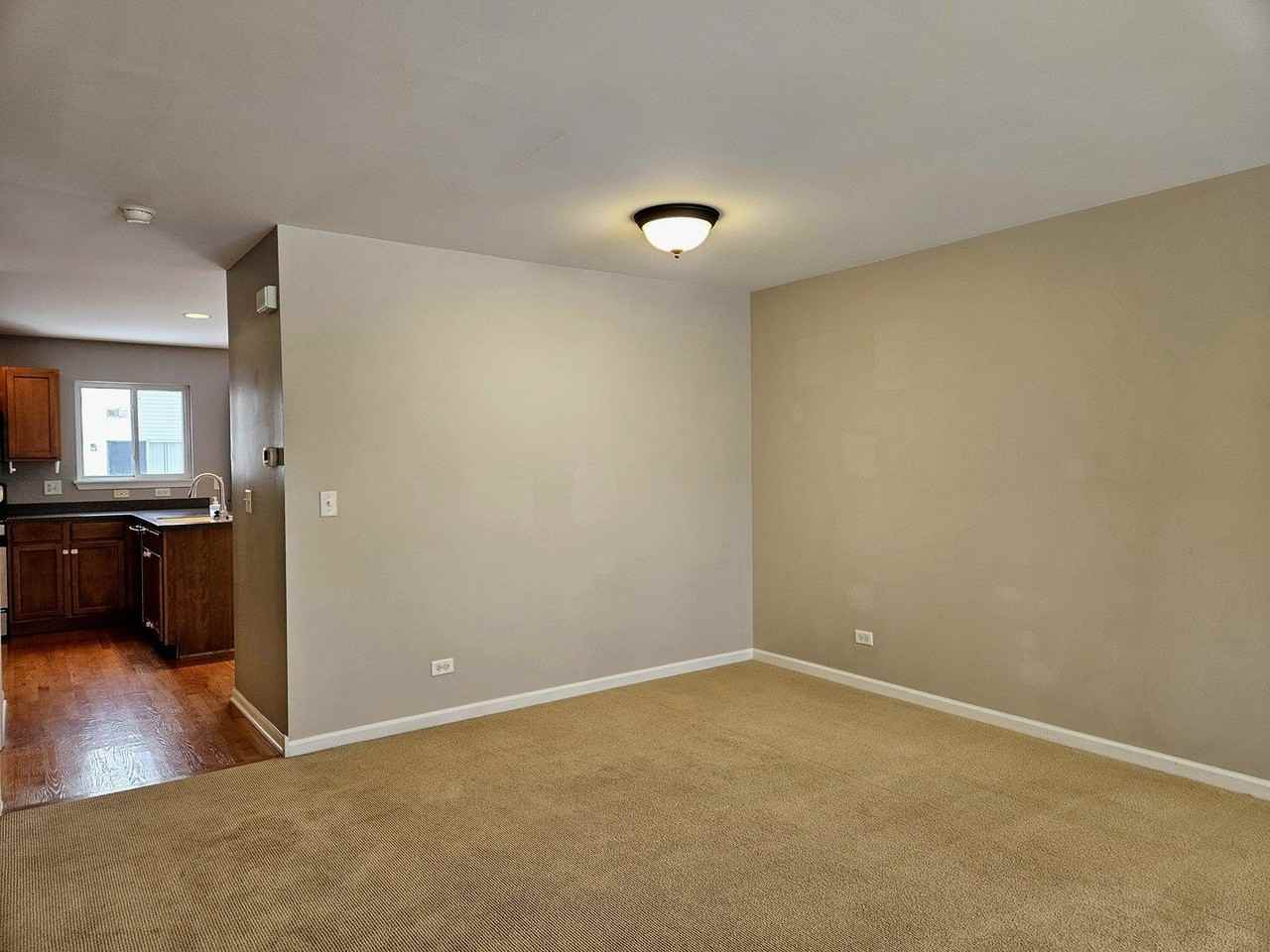 24403 John Adams Dr - Photo 3 of 16