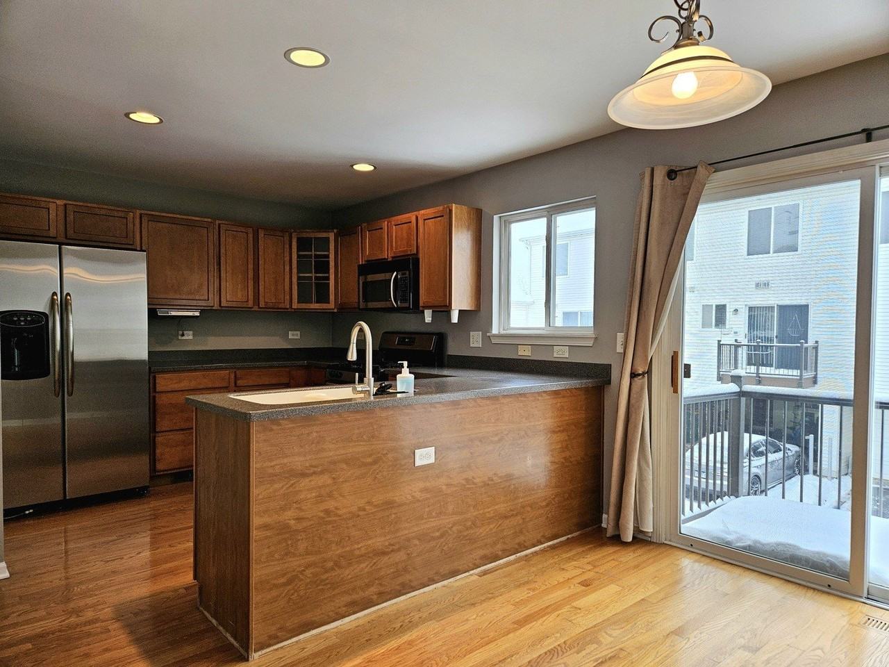 24403 John Adams Dr - Photo 5 of 16