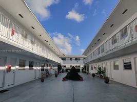 featured image of 2826 Van Buren St #8