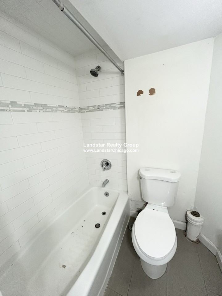 1160 N La Salle Dr #G - Photo 6 of 15