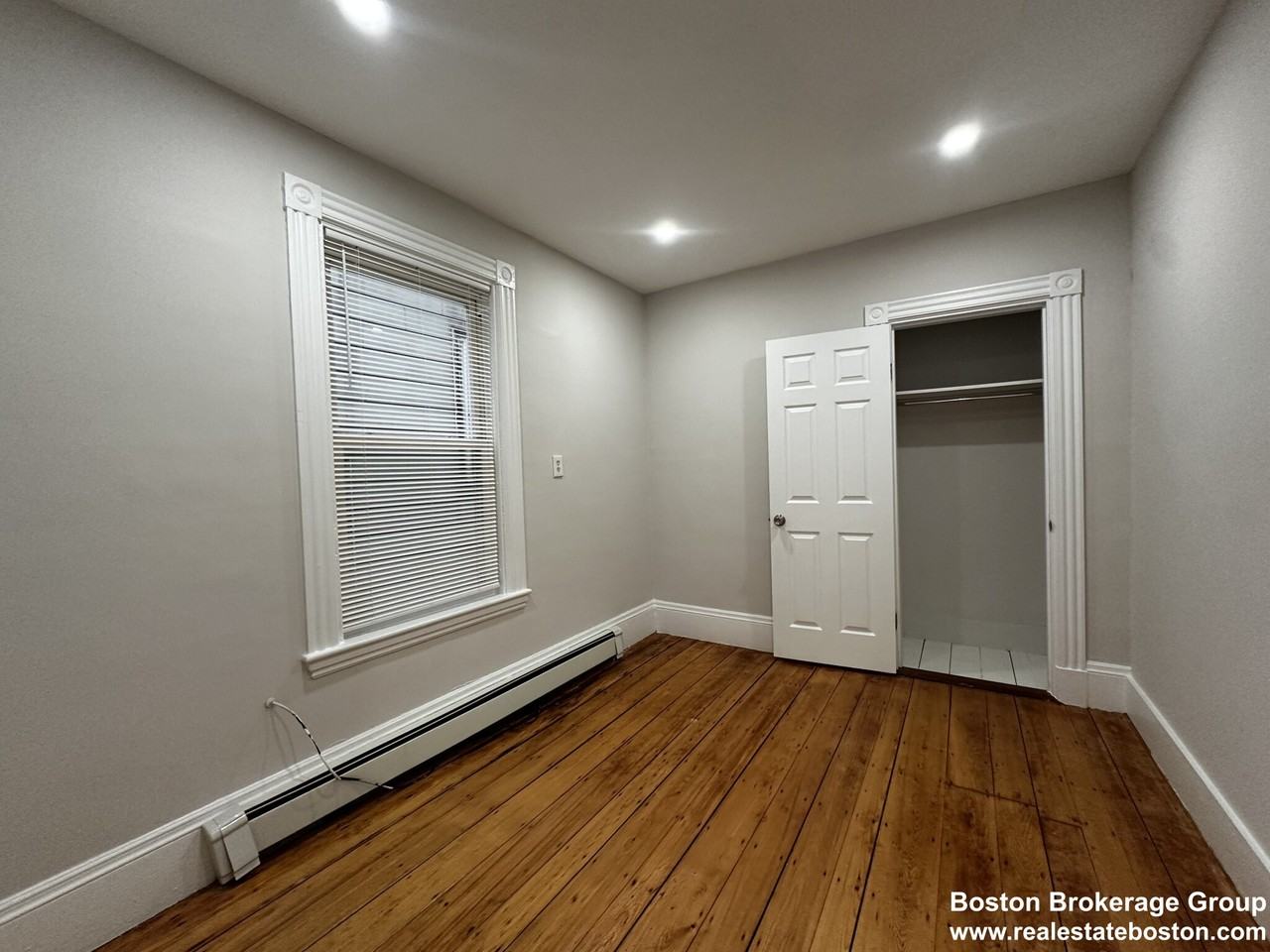 22 Howell St #2 - Photo 5 of 7