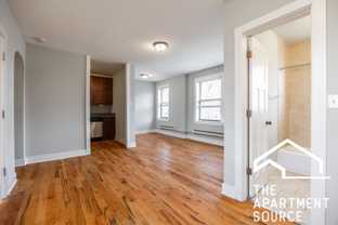 4546 N Damen Ave #302 - Photo 1 of 1