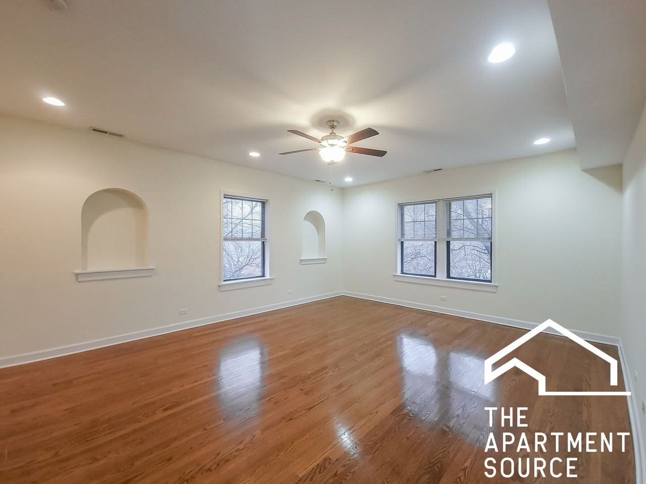 1829 W Leland Ave #3 - Photo 3 of 12