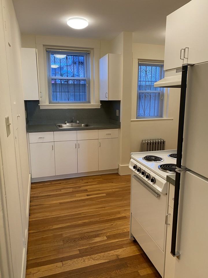 11 Strathmore Rd #2 - Photo 4 of 12