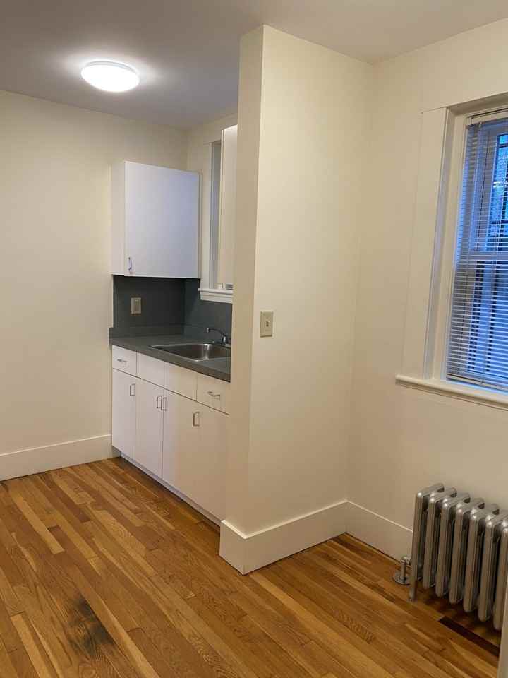 11 Strathmore Rd #2 - Photo 6 of 12