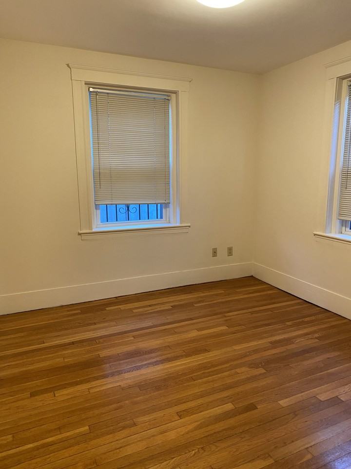 11 Strathmore Rd #2 - Photo 7 of 12