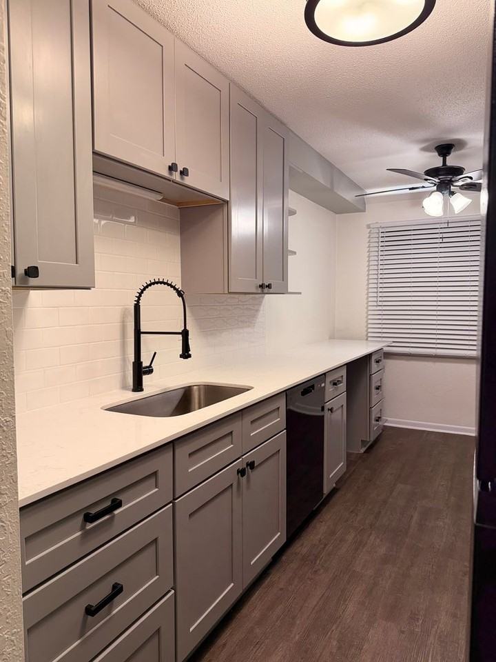 Forest Park II Apartments LLC - Photo 2 of 47