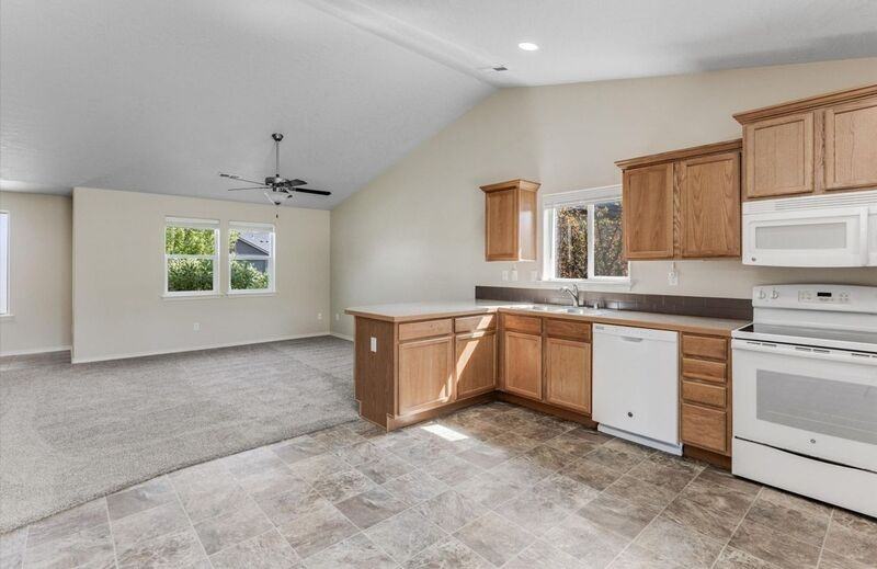 3525 W 10th Ct - Photo 7 of 21