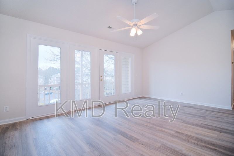 6120 Meadow Rose Ln - Photo 5 of 18