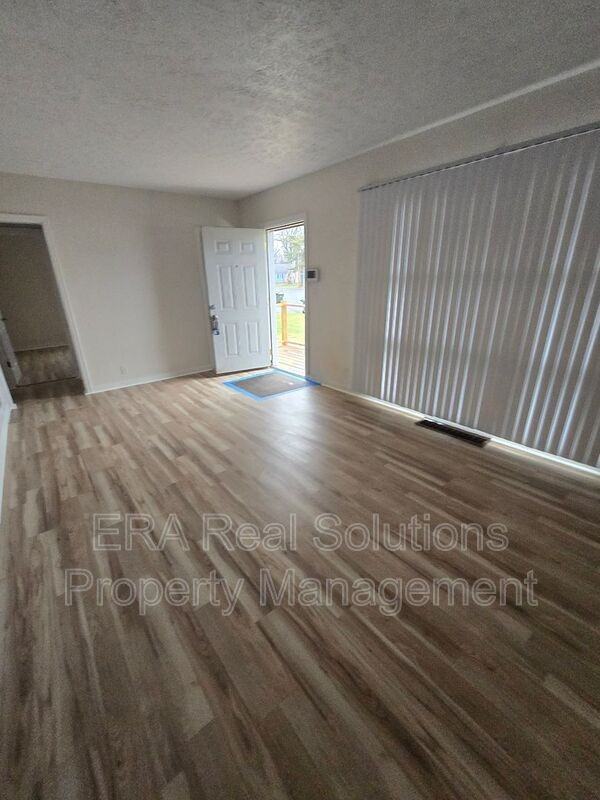 1019 Wildwood Ave - Photo 4 of 24