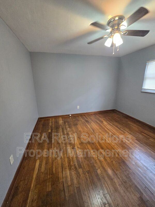 2921 Mcguffey Rd - Photo 6 of 13