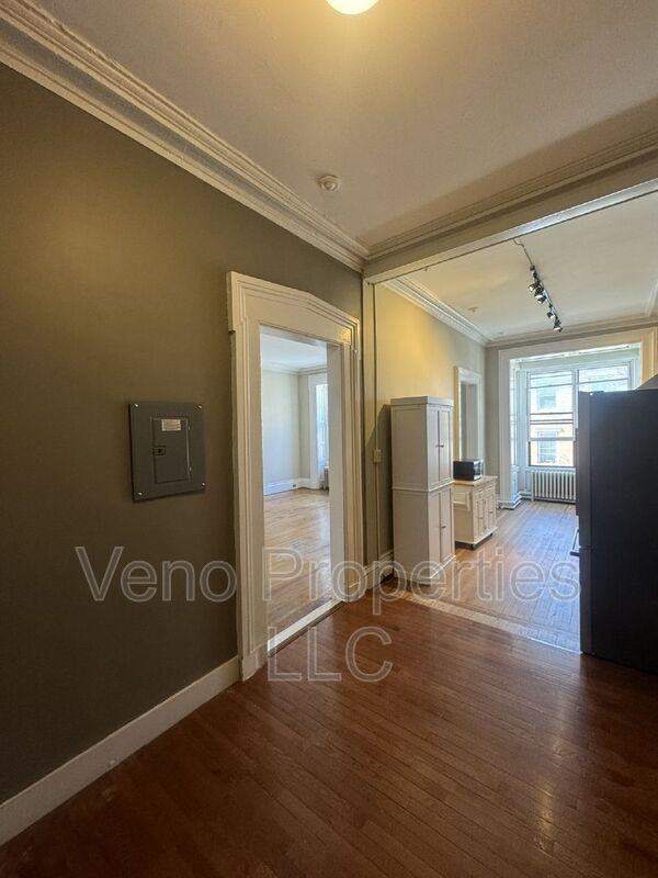 16 2nd St #2F - Photo 6 of 14