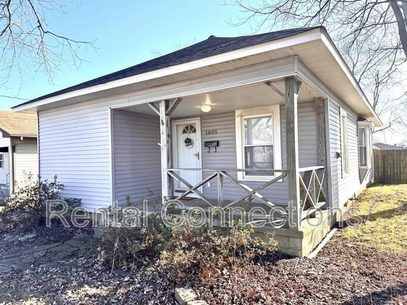 1005 E Carter St - Photo 2 of 10