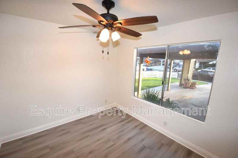 5219 Meadowview Dr - Photo 7 of 14