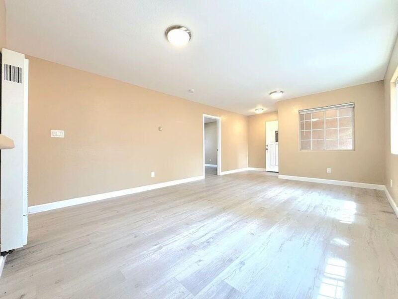 1385 E Vernon Ave - Photo 3 of 19