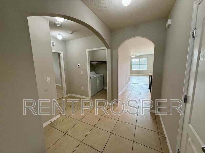 4222 Roberta Dr - Photo 5 of 24