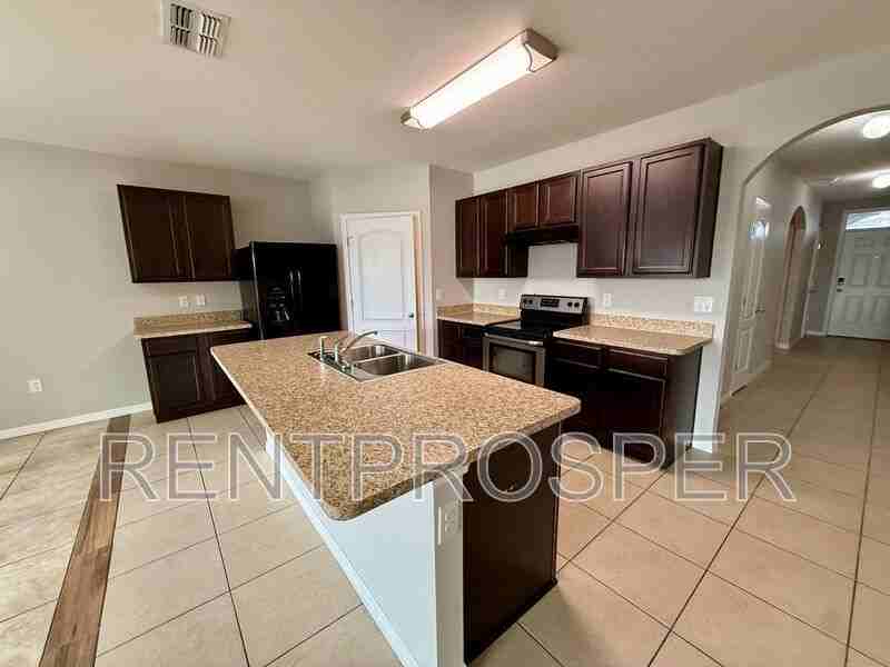 4222 Roberta Dr - Photo 2 of 24