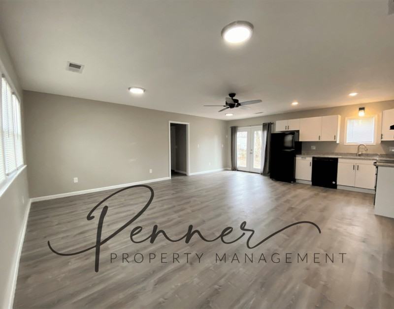 11305 Lewis Ave - Photo 2 of 11