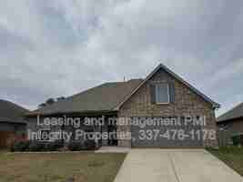 featured image of 201 Saint Caillin St